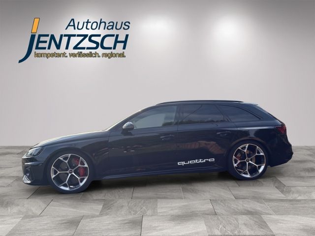 Audi RS4 2023 г. Чёрный, пробег 15000 км