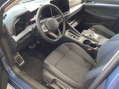 Volkswagen Golf 2025 г. Синий, пробег 25998 км