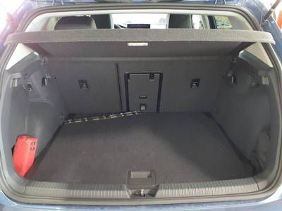 Volkswagen Golf 2025 г. Синий, пробег 25998 км