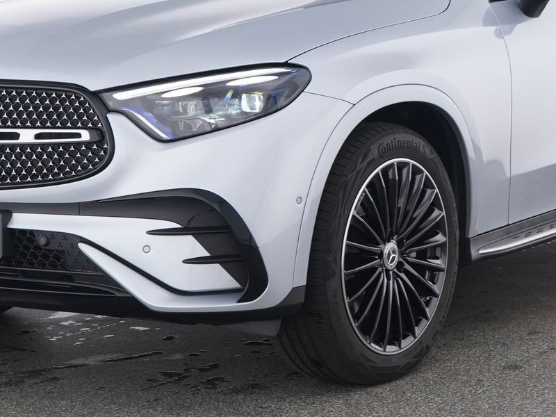 Mercedes-Benz GLC 300 2025 г. Серебристый, пробег 21755 км