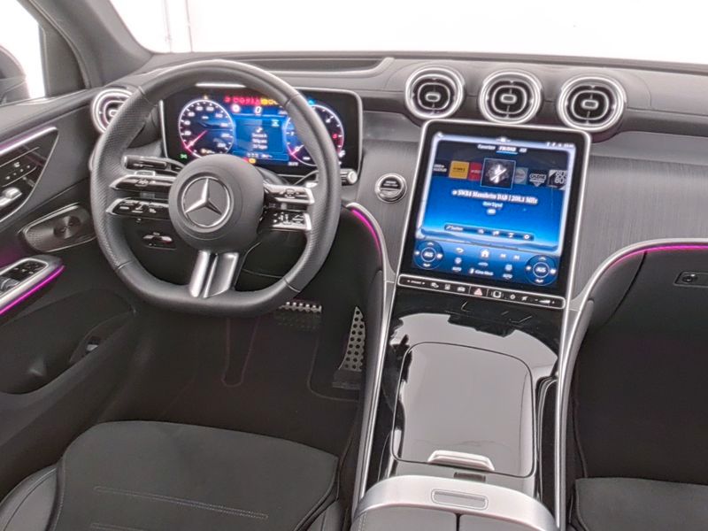Mercedes-Benz GLC 300 2025 г. Серебристый, пробег 21755 км