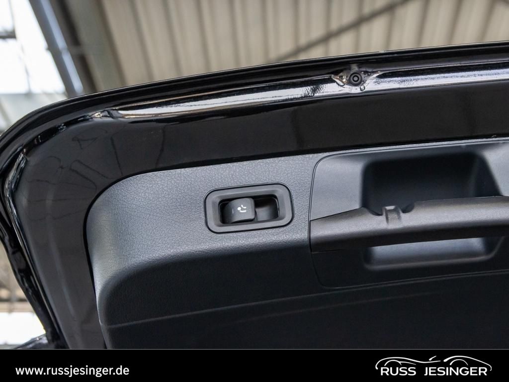 Mercedes-Benz GLB 220 2025 г. Чёрный, пробег 10000 км