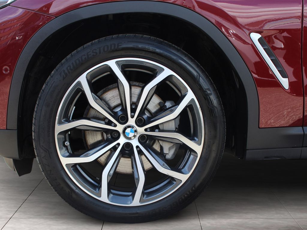 BMW X3 2023 г. Красный, пробег 48190 км