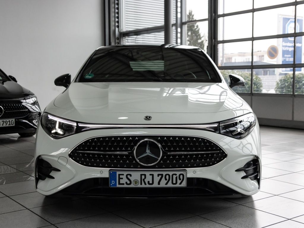 Mercedes-Benz CLA 220 2026 г. Белый, пробег 7500 км