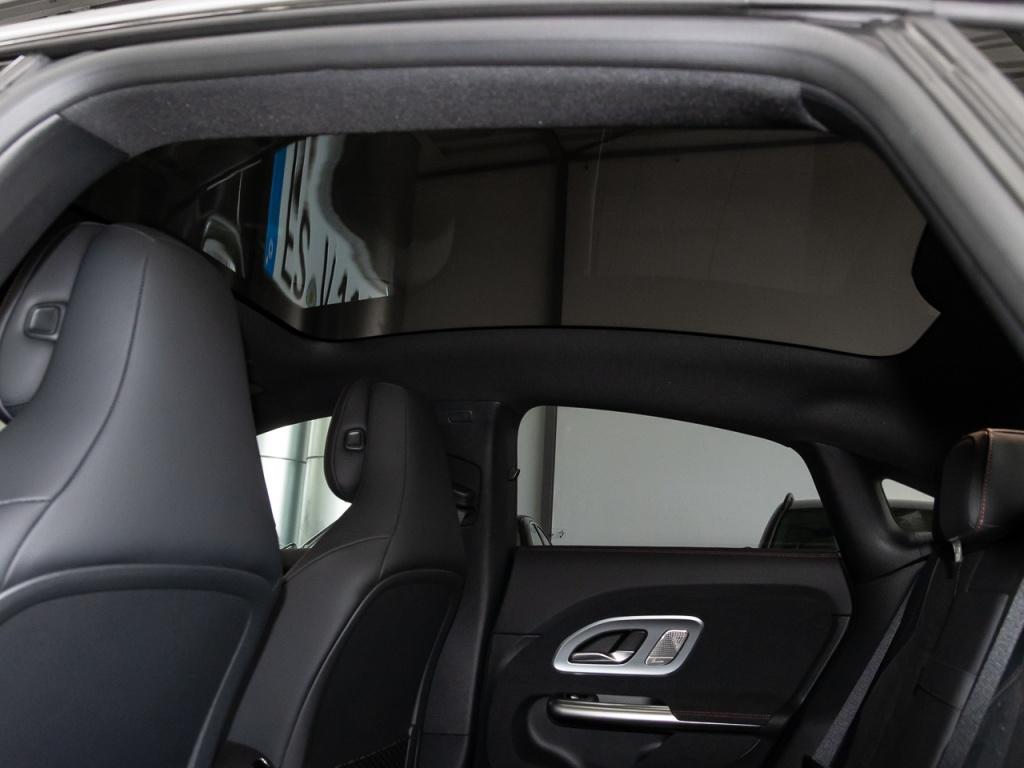 Mercedes-Benz CLA 220 2026 г. Серебристый, пробег 5000 км
