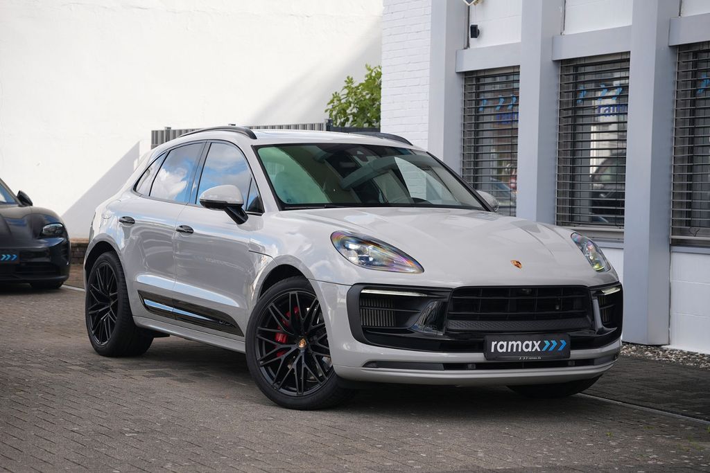Porsche Macan 2023 г. Серый, пробег 41850 км