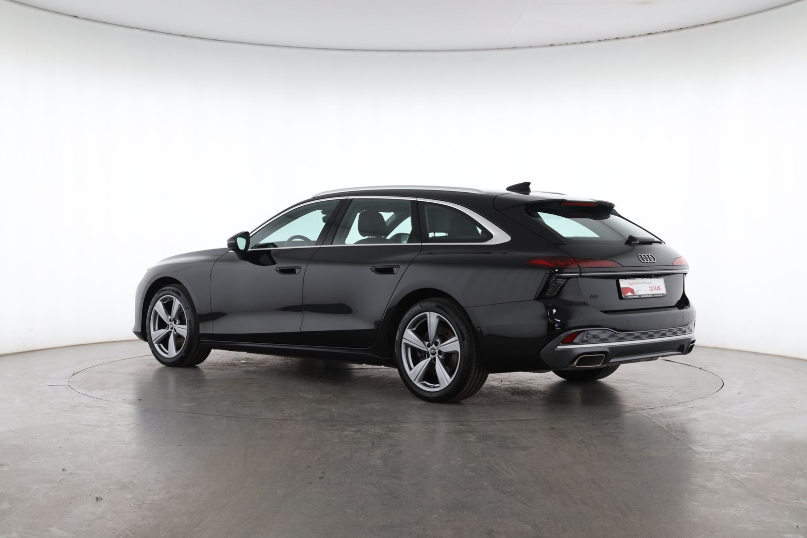 Audi A6 2025 г. Чёрный, пробег 25977 км