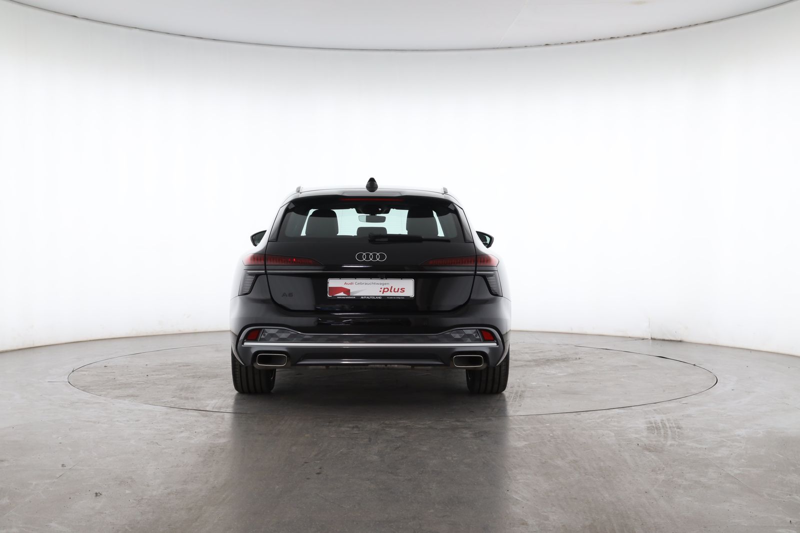 Audi A6 2025 г. Чёрный, пробег 25977 км