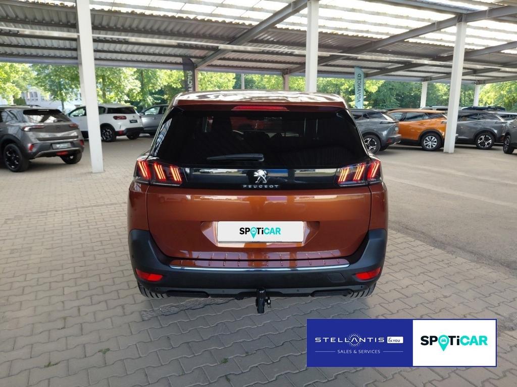 Peugeot 5008 2022 г. Коричневый, пробег 51538 км