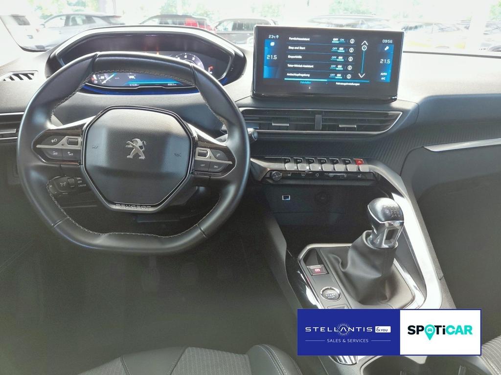 Peugeot 5008 2022 г. Коричневый, пробег 51538 км