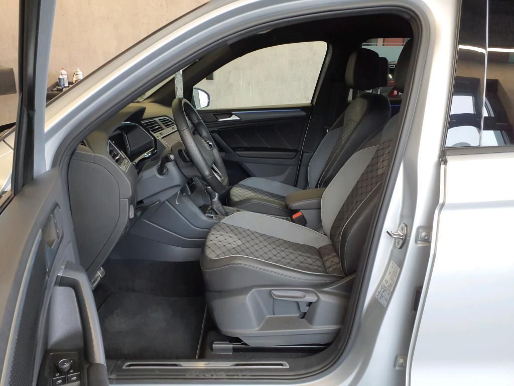Volkswagen Tiguan 2022 г. Серебристый, пробег 42174 км