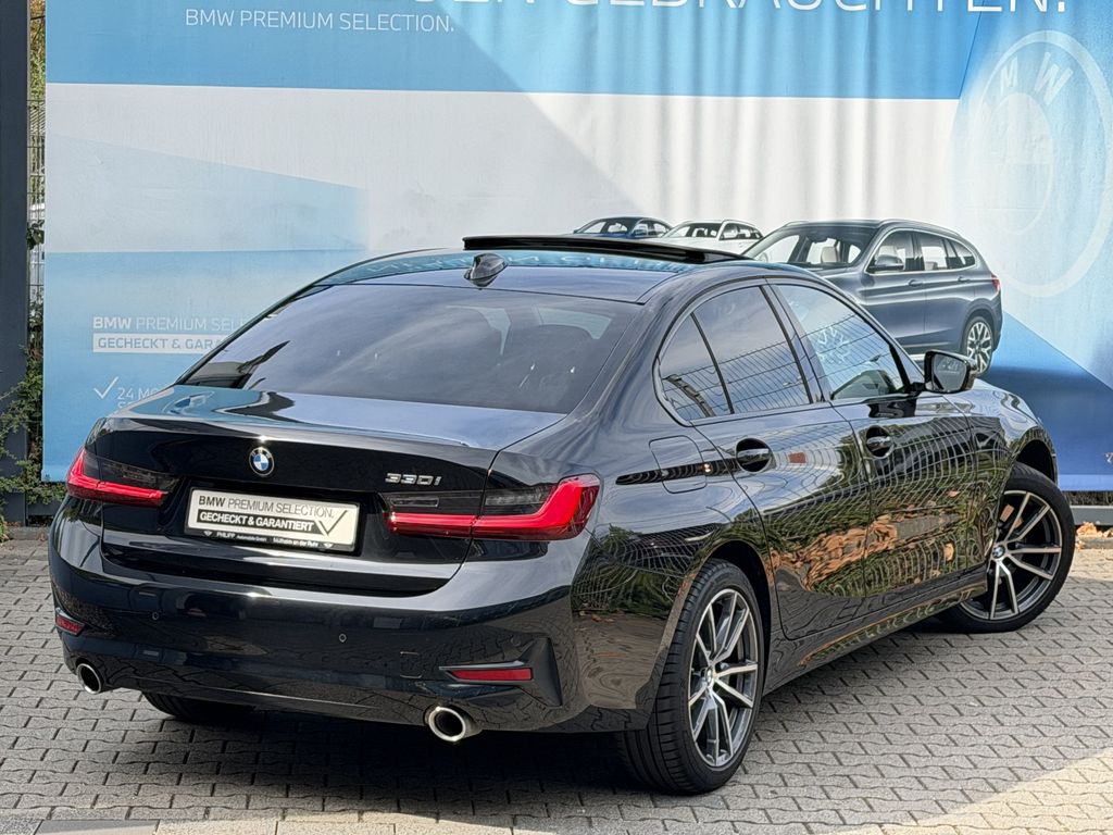 BMW 330 2022 г. Чёрный, пробег 44626 км