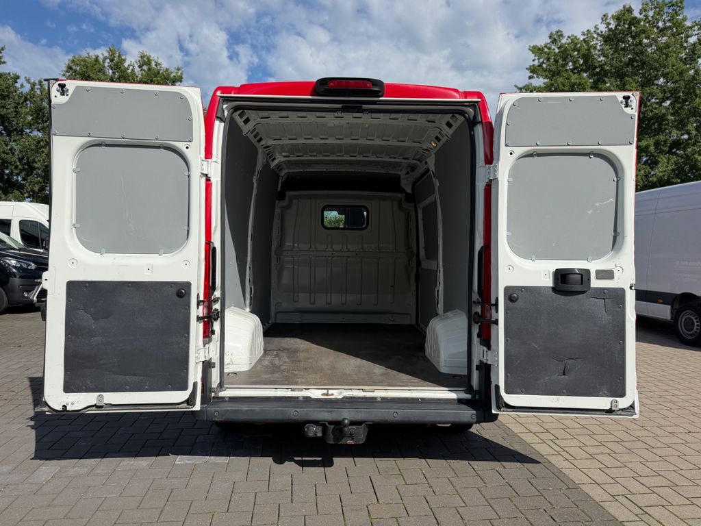 Peugeot BOXER 2021 г. Красный, пробег 43958 км