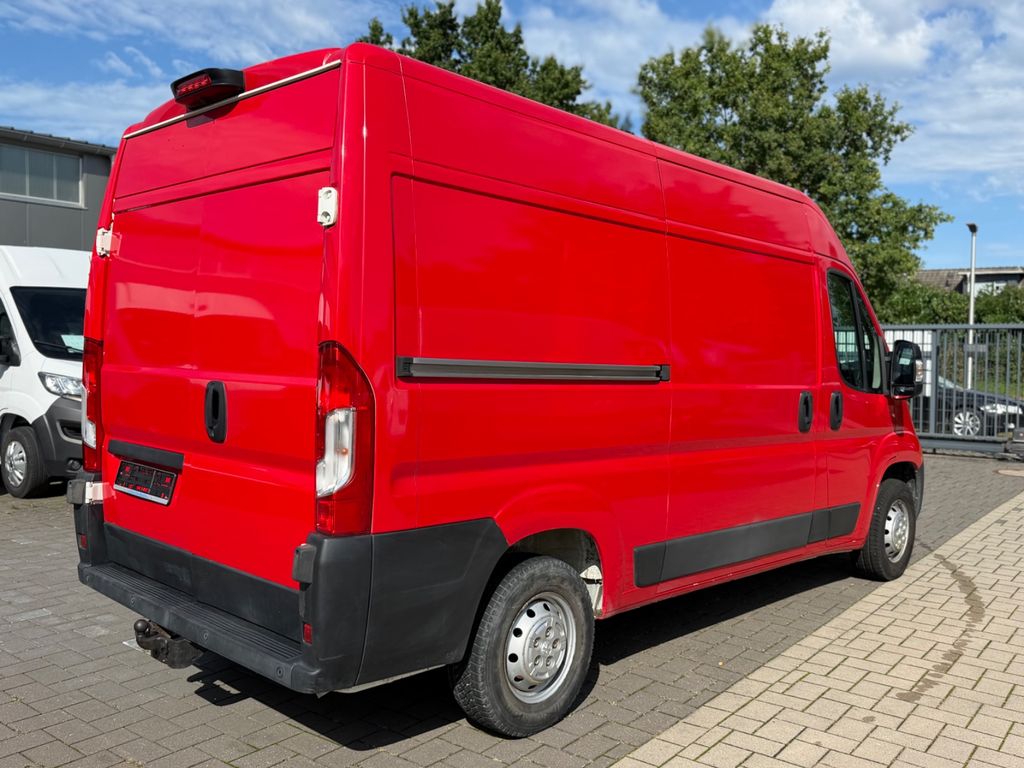 Peugeot BOXER 2021 г. Красный, пробег 43958 км
