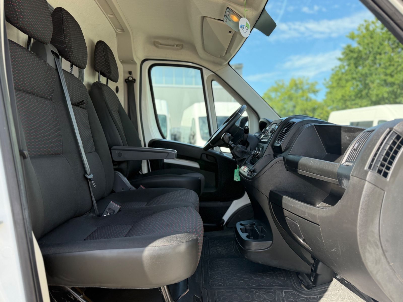 Peugeot BOXER 2021 г. Красный, пробег 43958 км