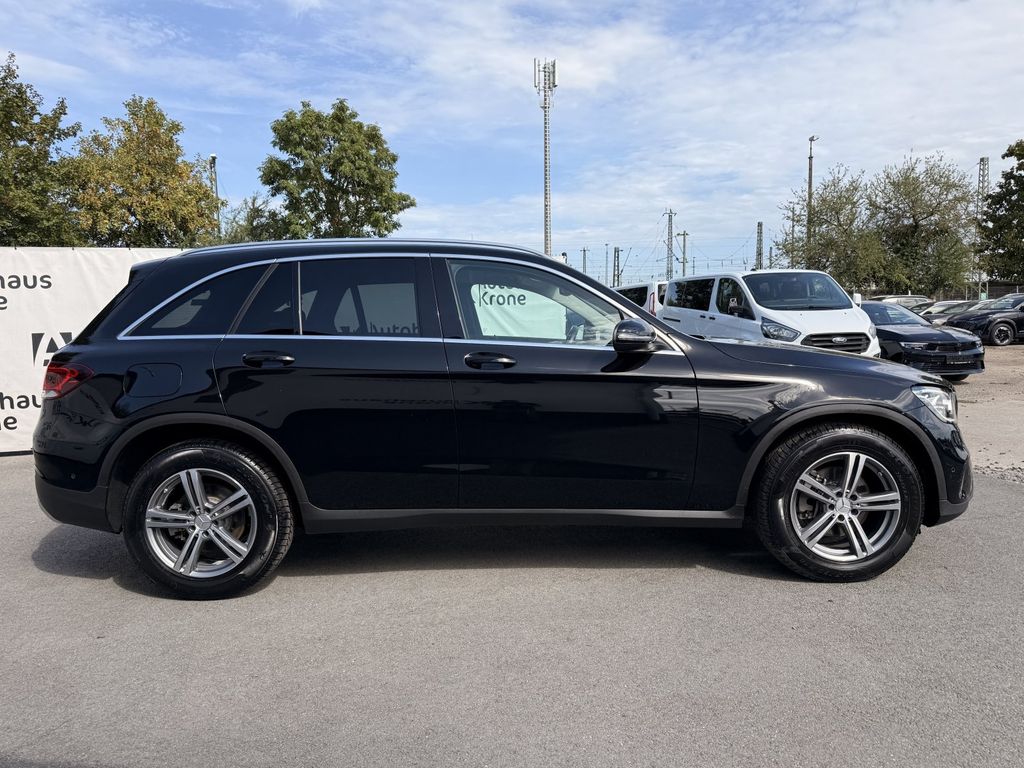 Mercedes-Benz GLC 220 2022 г. Чёрный, пробег 55000 км