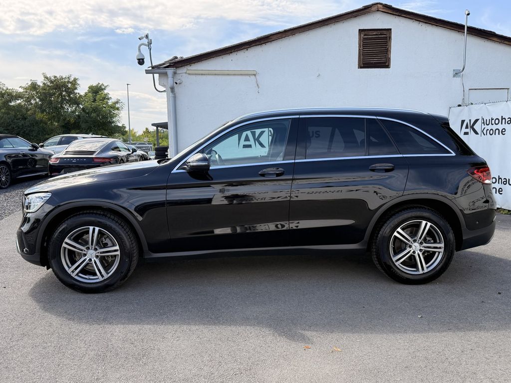 Mercedes-Benz GLC 220 2022 г. Чёрный, пробег 55000 км