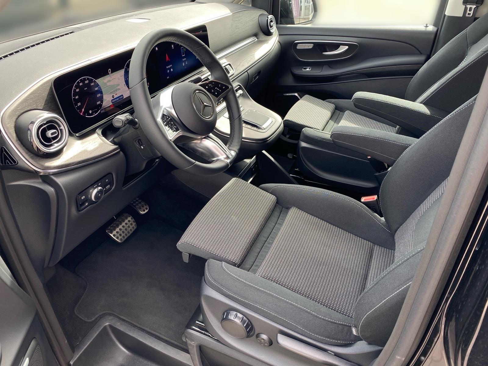 Mercedes-Benz V 250 2025 г. Чёрный, пробег 22600 км