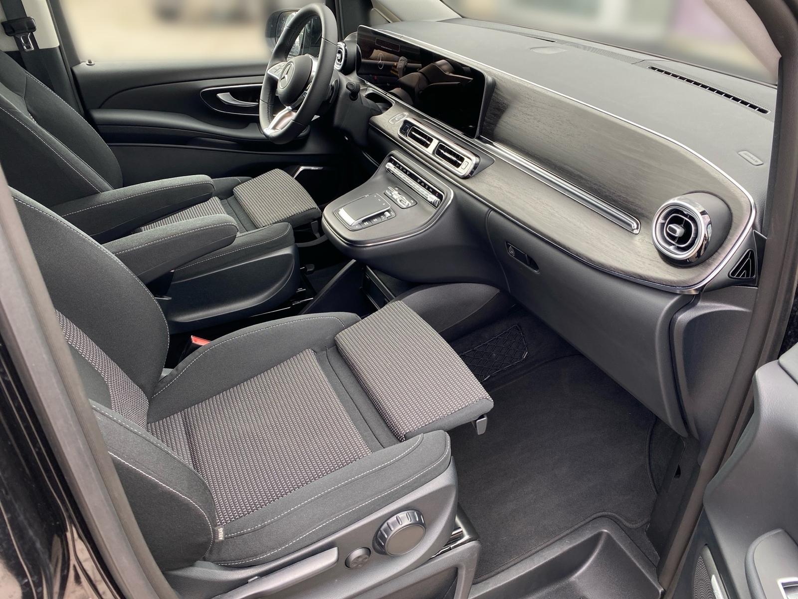 Mercedes-Benz V 250 2025 г. Чёрный, пробег 22600 км