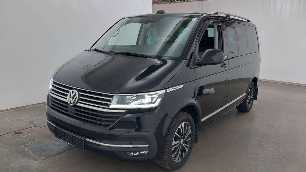 Volkswagen 8 series 2022 г. Чёрный, пробег 53600 км