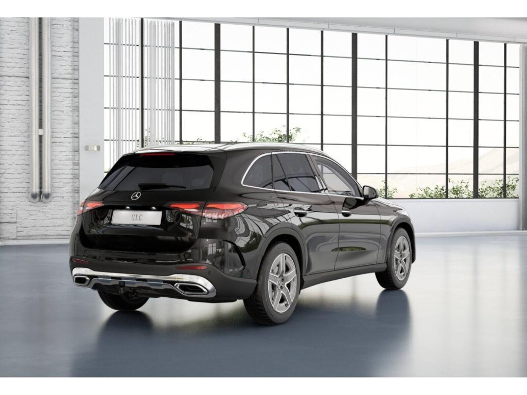 Mercedes-Benz GLC 300 2024 г. Чёрный, пробег 23577 км
