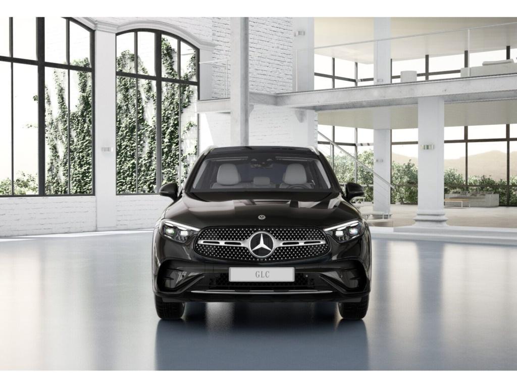 Mercedes-Benz GLC 300 2024 г. Чёрный, пробег 23577 км