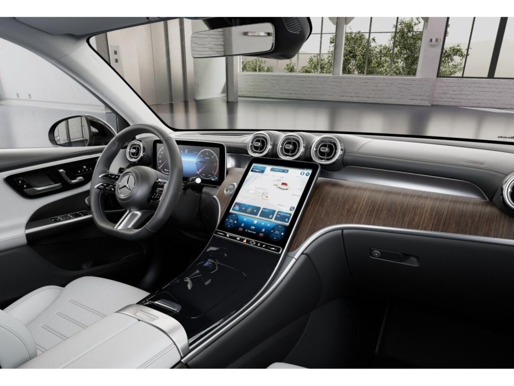 Mercedes-Benz GLC 300 2024 г. Чёрный, пробег 23577 км