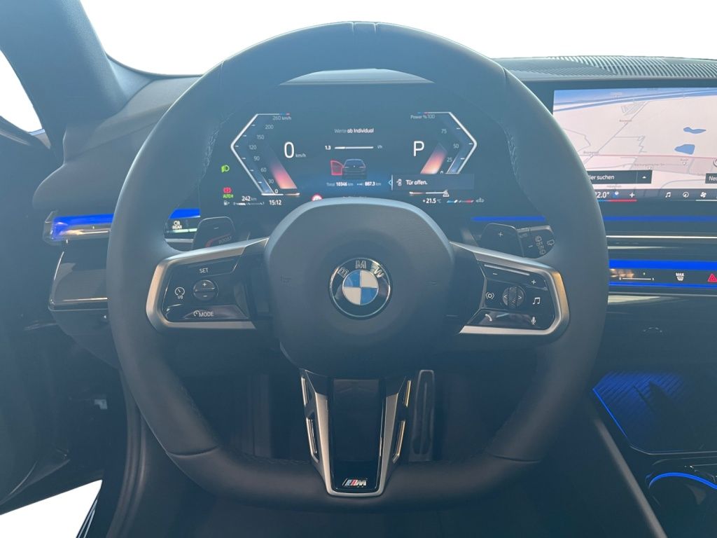 BMW 540 2025 г. Чёрный, пробег 13460 км
