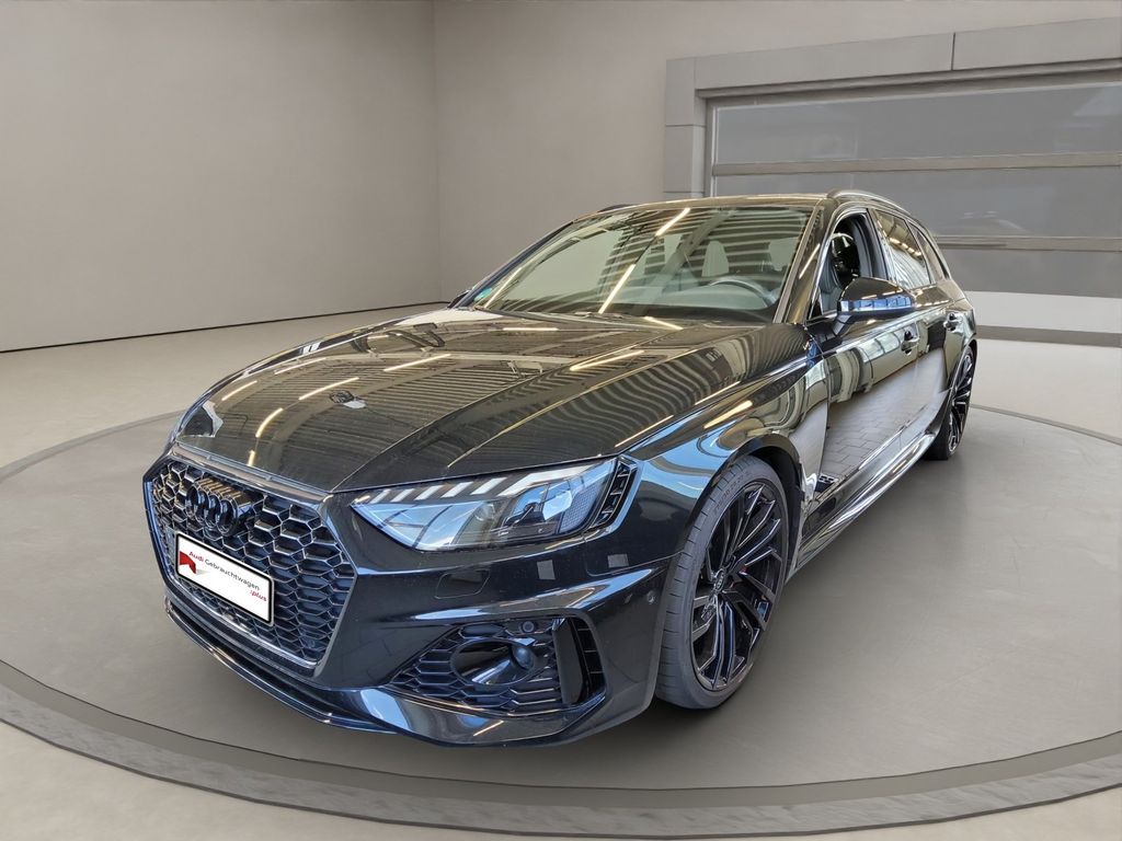 Audi RS4 2023 г. Чёрный, пробег 34993 км