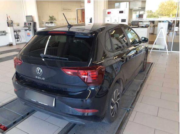 Volkswagen Polo 2022 г. Чёрный, пробег 50060 км