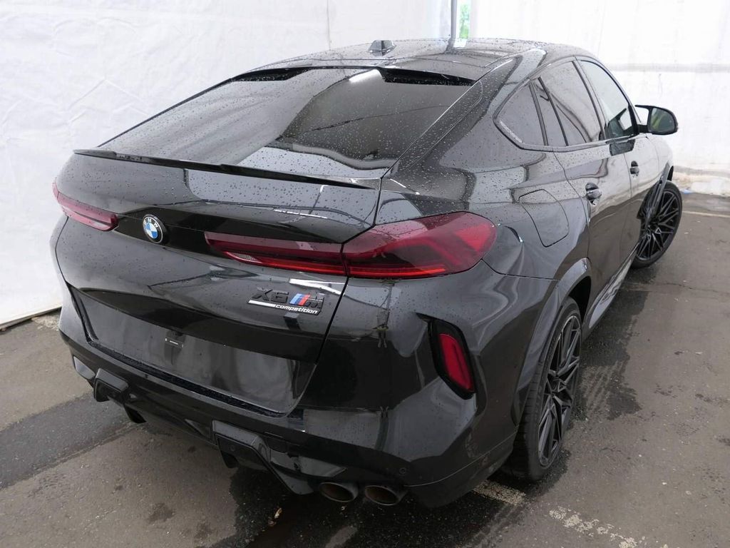 BMW X6 M 2025 г. Чёрный, пробег 25103 км