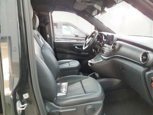 Mercedes-Benz V 300 2022 г. Чёрный, пробег 39000 км