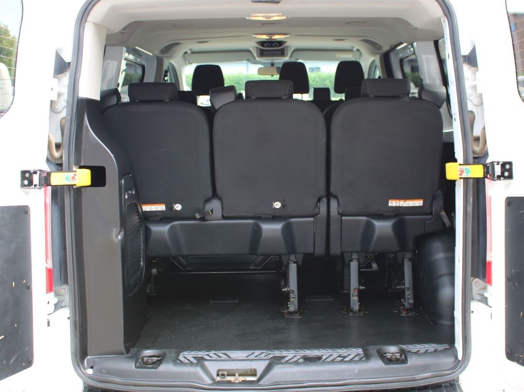 Ford Transit Custom 2023 г. Белый, пробег 39241 км