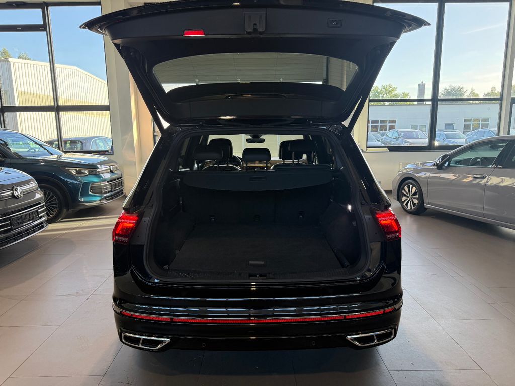 Volkswagen TIGUAN ALLSPACE 2023 г. Чёрный, пробег 59999 км