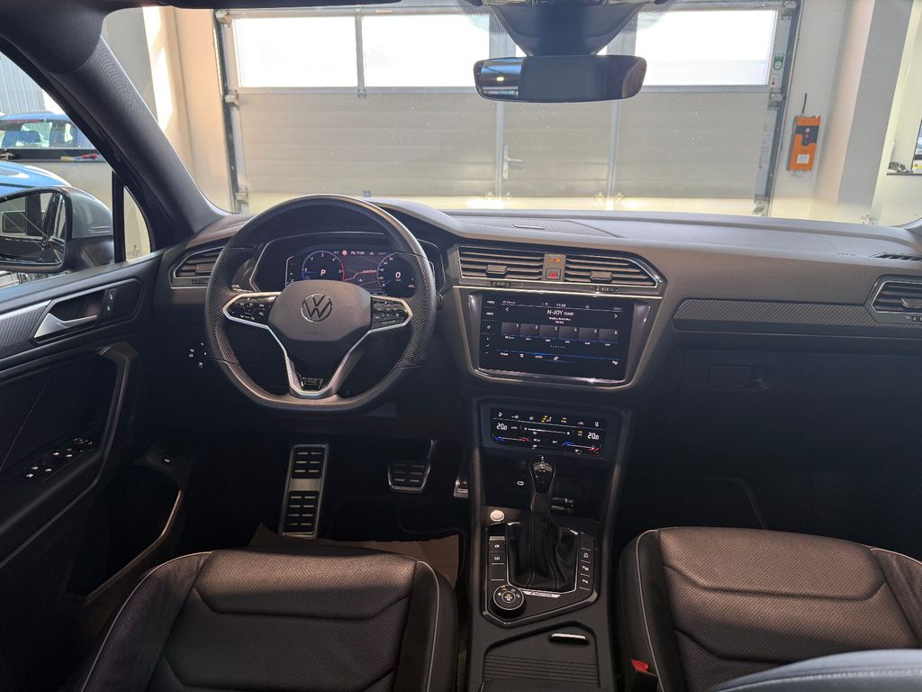 Volkswagen TIGUAN ALLSPACE 2023 г. Чёрный, пробег 59999 км