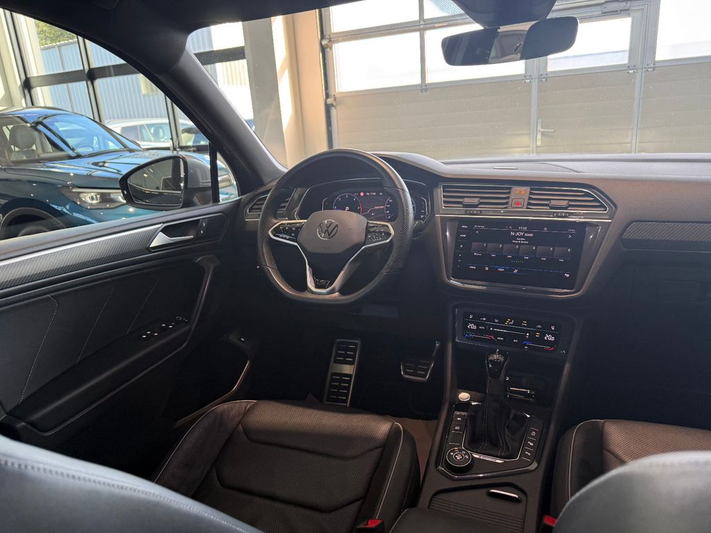 Volkswagen TIGUAN ALLSPACE 2023 г. Чёрный, пробег 59999 км