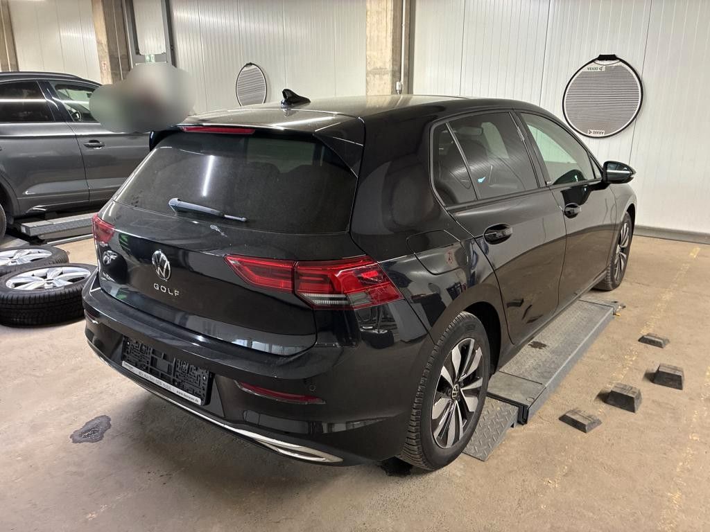 Volkswagen Golf 2023 г. Чёрный, пробег 45674 км