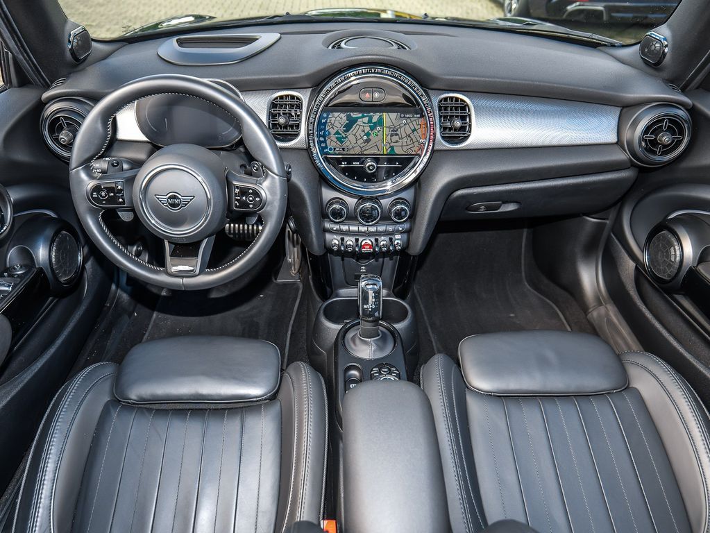 Mini JOHN COOPER WORKS CABRIO 2022 г. Зелёный, пробег 59360 км