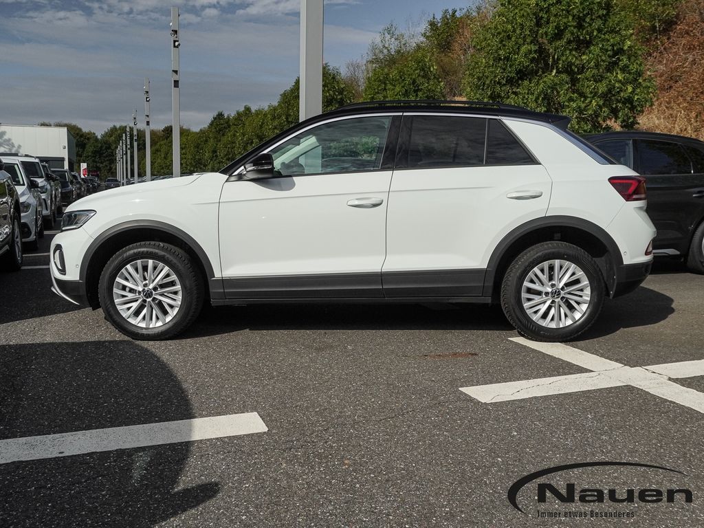 Volkswagen T-Roc 2023 г. Белый, пробег 36150 км