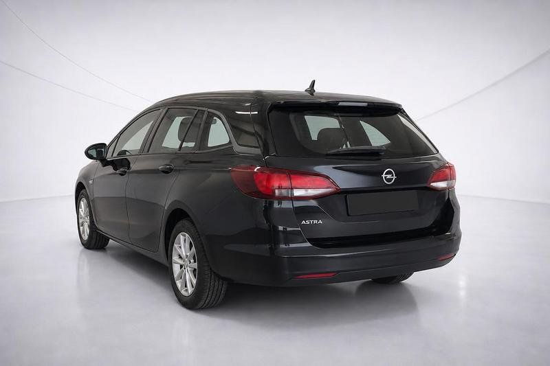 Opel Astra 2022 г. Чёрный, пробег 56206 км