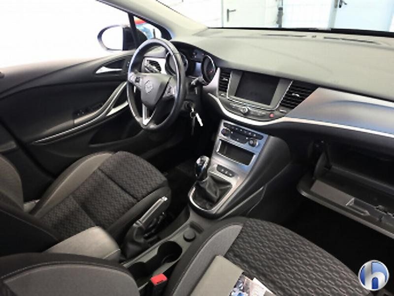 Opel Astra 2022 г. Чёрный, пробег 56206 км