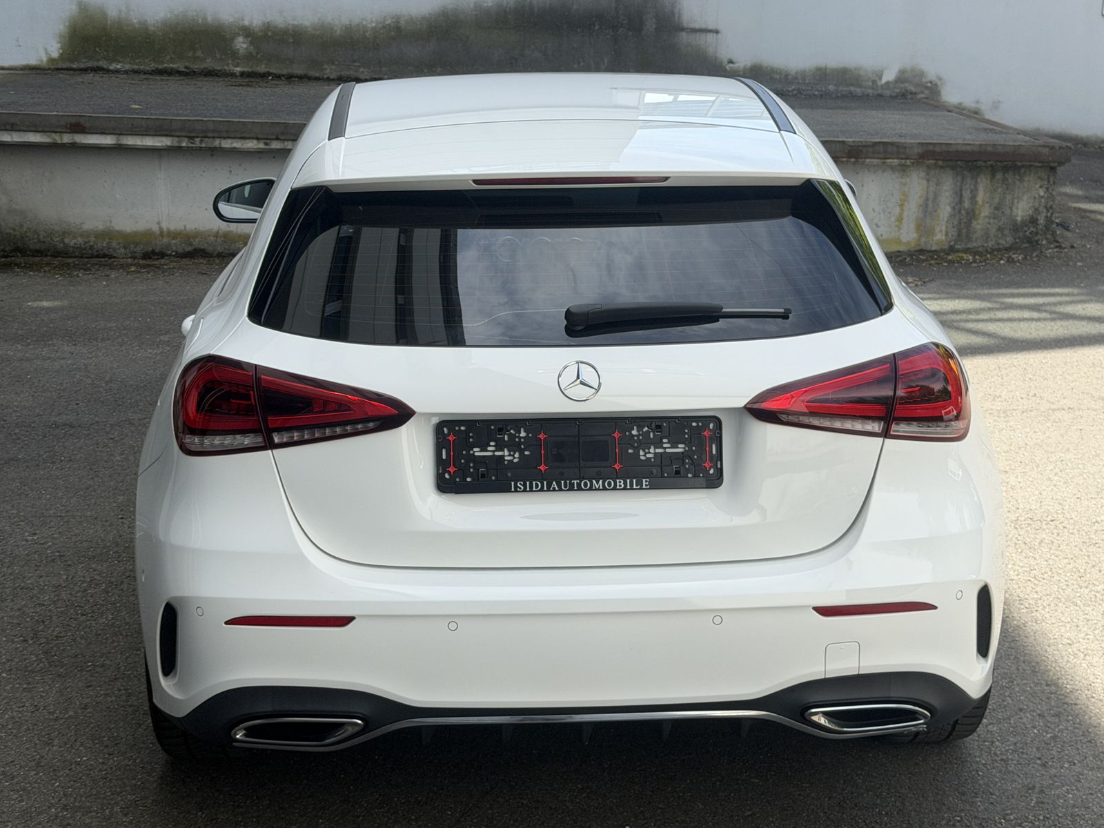 Mercedes-Benz A 250 2021 г. Белый, пробег 46084 км