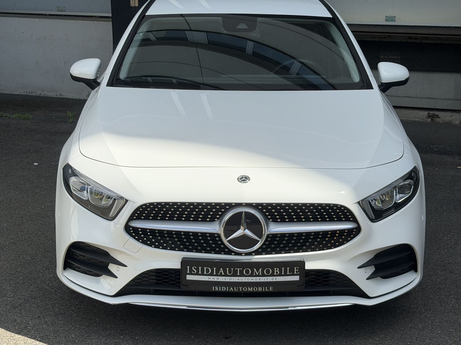 Mercedes-Benz A 250 2021 г. Белый, пробег 46084 км