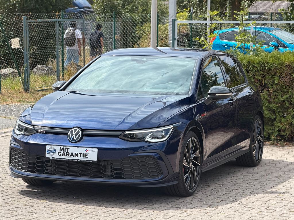 Volkswagen Golf 2024 г. Синий, пробег 44000 км