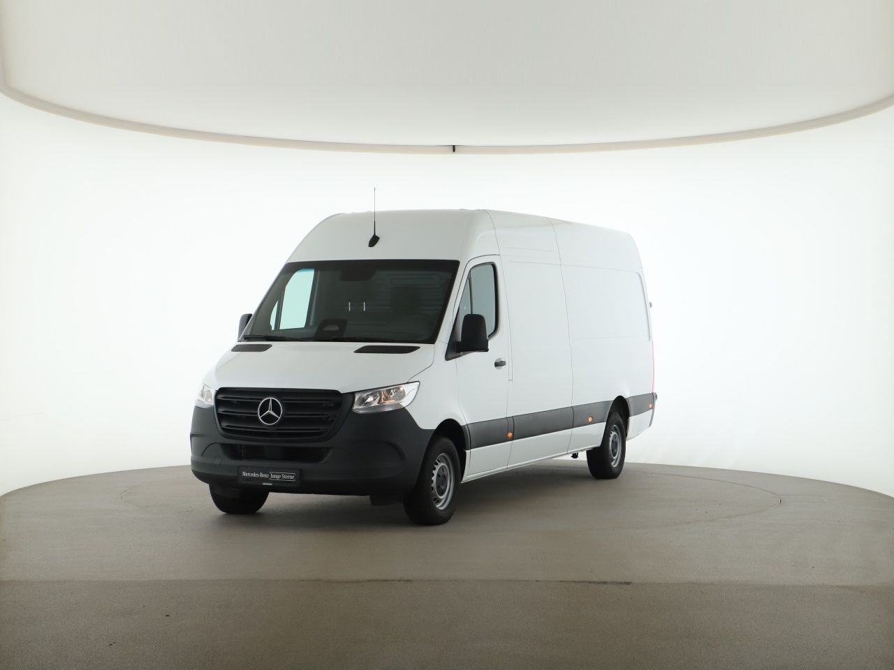Mercedes-Benz SPRINTER 2025 г. Белый, пробег 49700 км