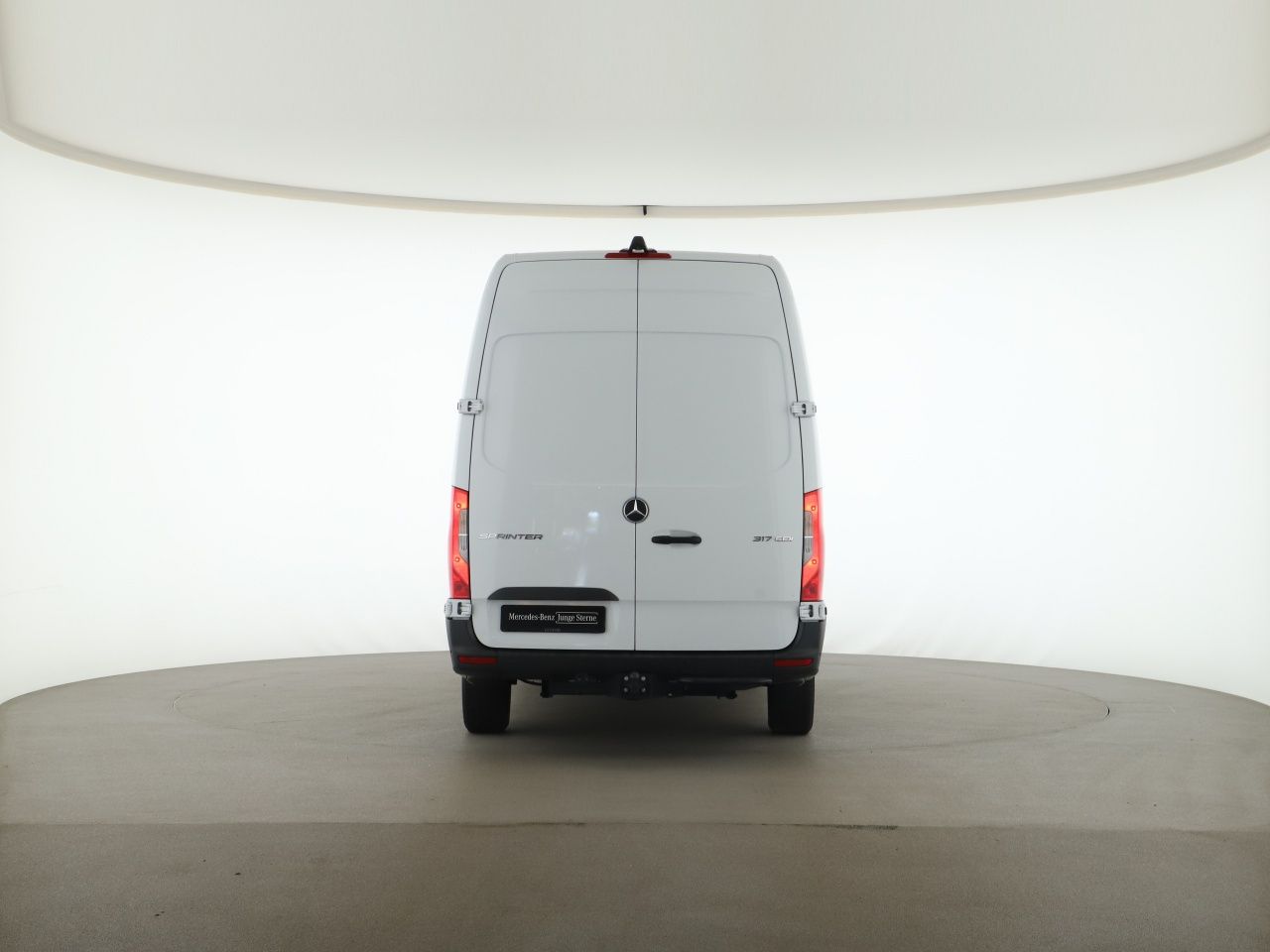 Mercedes-Benz SPRINTER 2025 г. Белый, пробег 49700 км