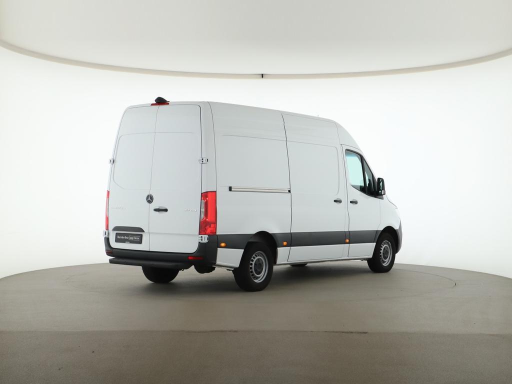 Mercedes-Benz SPRINTER 2025 г. Белый, пробег 30300 км