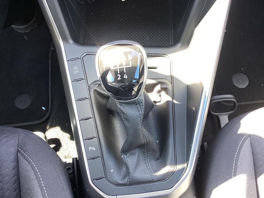 Volkswagen Taigo 2022 г. Серый, пробег 31330 км