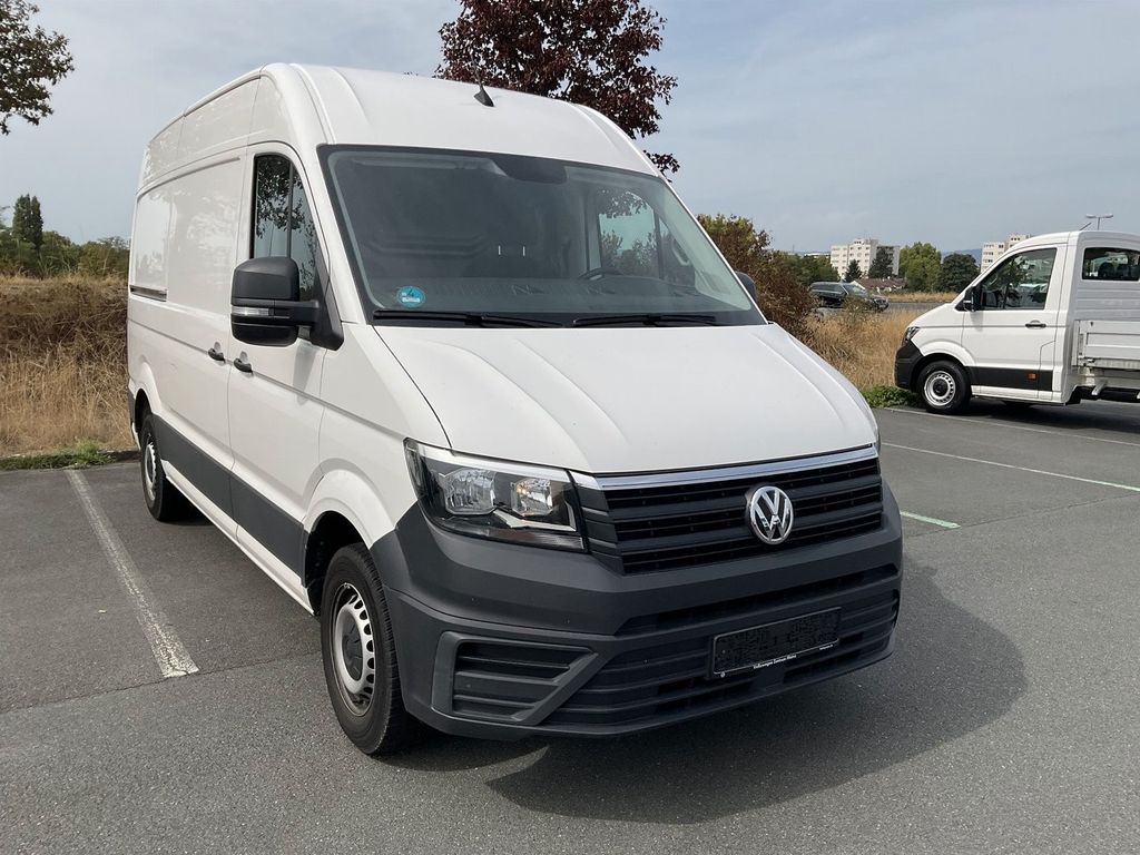 Volkswagen CRAFTER 2023 г. Белый, пробег 48745 км