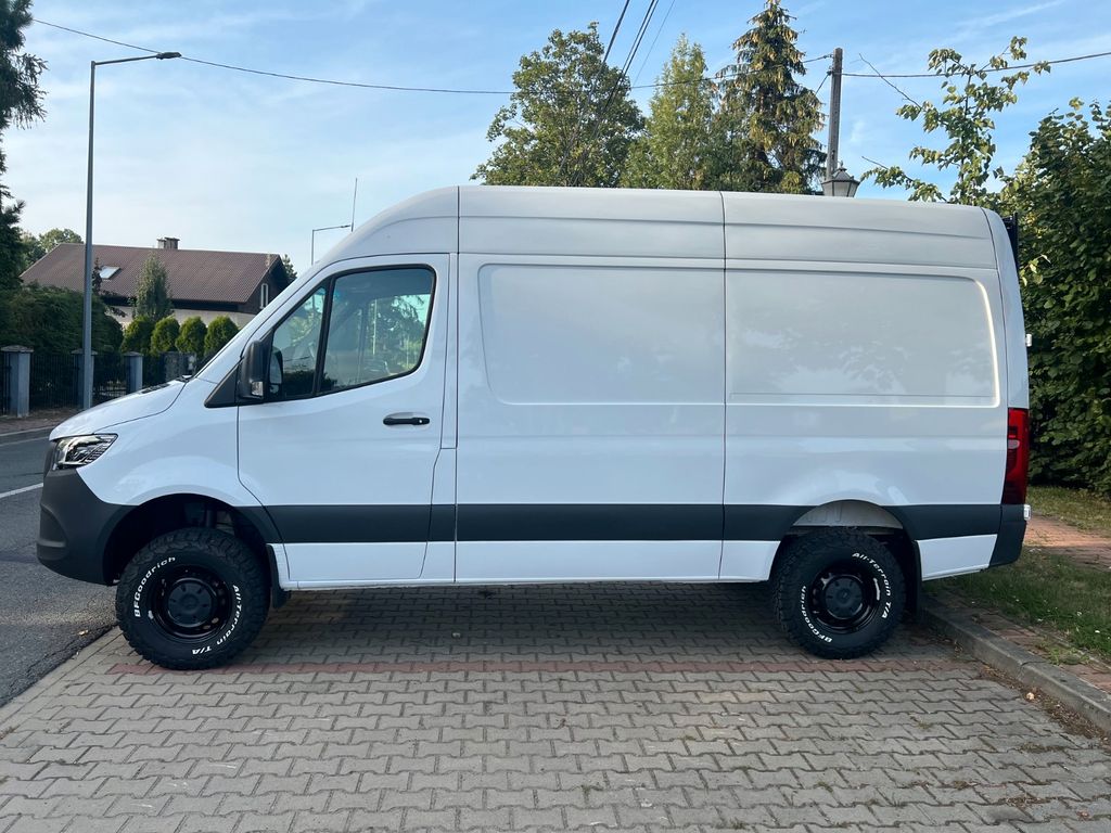 Mercedes-Benz SPRINTER 2022 г. Белый, пробег 33600 км